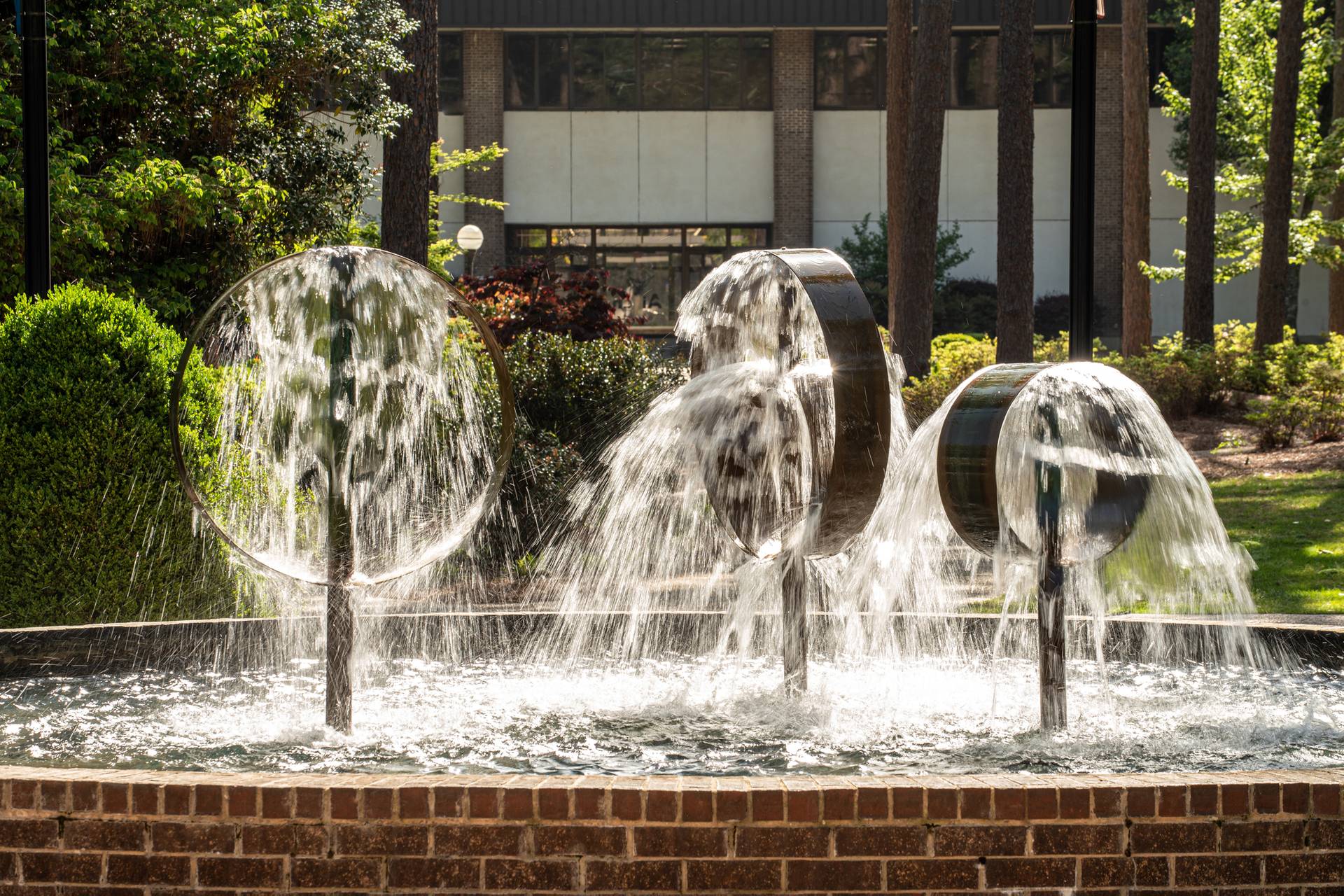 Photo of the fountain on the campus quad